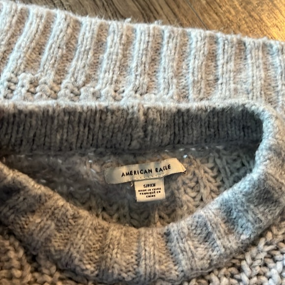 American Eagle sweater size small - Picture 3 of 3
